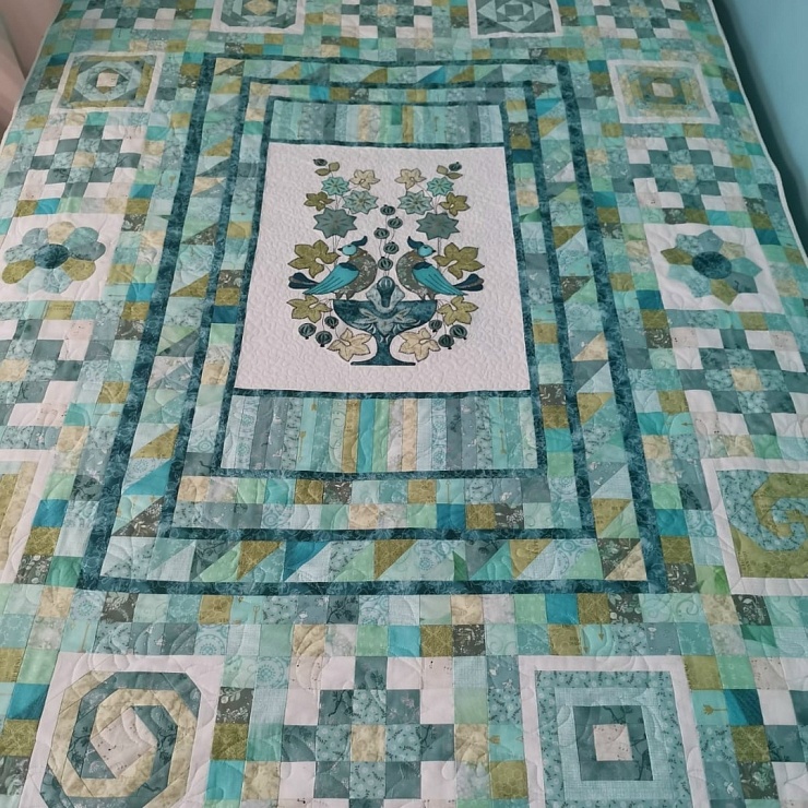 Лоскутное одеяло: подбор цвета, выполнение техник и сборка